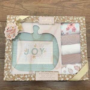 Hallmark Pumpkin Joy Picture Frame and Sock Gift Set NEW